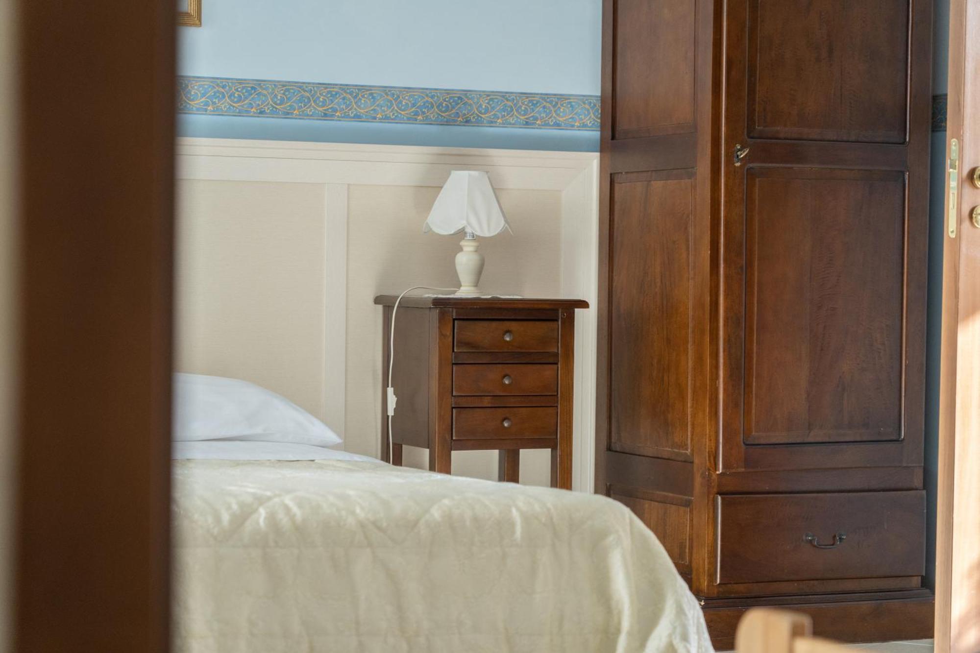 لاتيرزا B&B Iris المظهر الخارجي الصورة