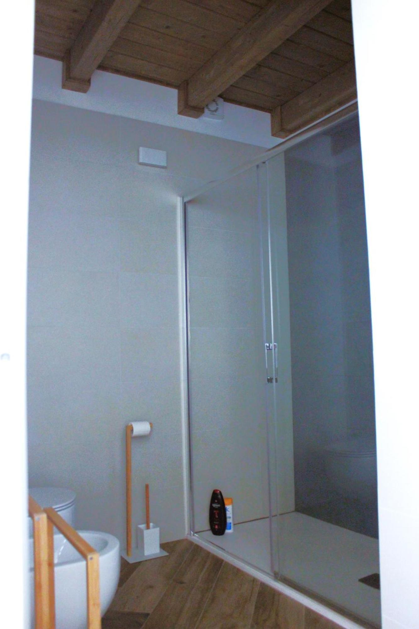 لاتيرزا B&B Iris المظهر الخارجي الصورة